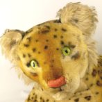 image of Steiff Lying Leopard head
