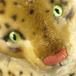 image of Steiff leopard eyees
